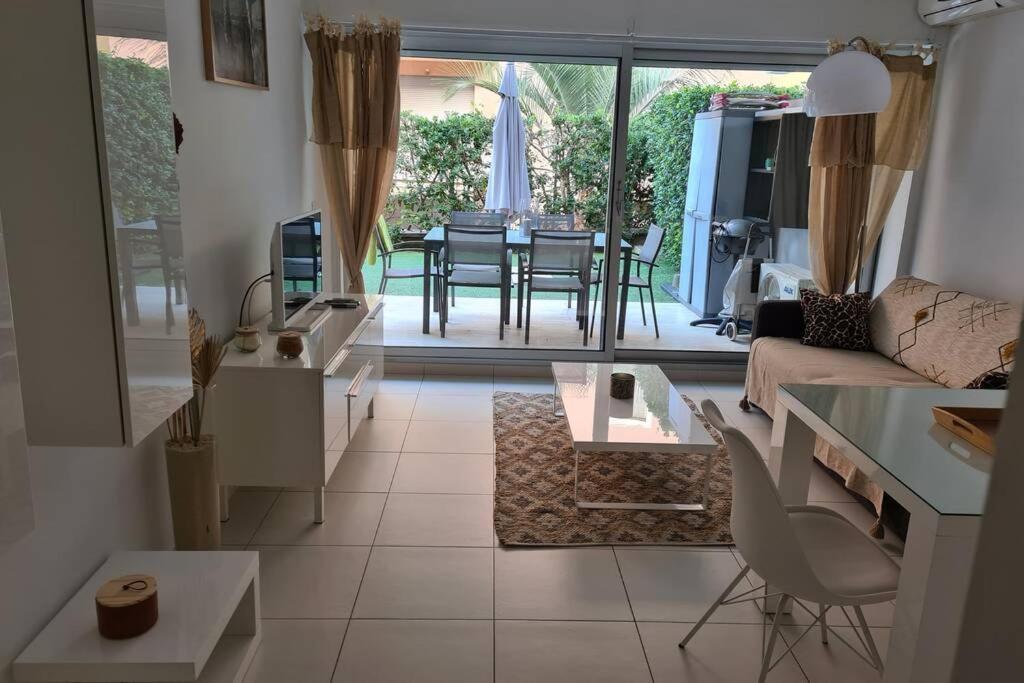Le Lodge, T2 classé 3 étoiles avec jardin, parking, piscine&mer à 2 pas Menton Extérieur photo
